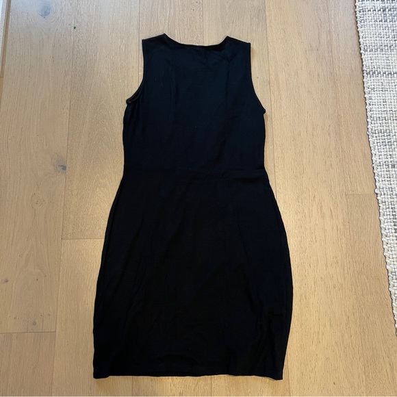 Women’s GAP EUC sleeveless dress - size medium - Picture 3 of 3
